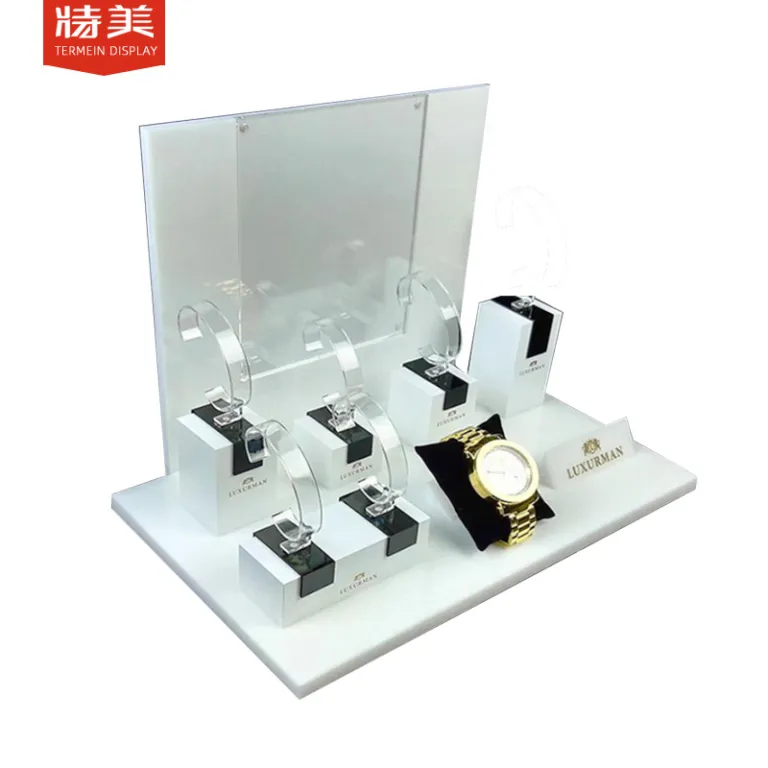 استند نمایش ساعت اکریلیک شفاف لوکس با پایه مشکی، مناسب عکاسی از جواهرات