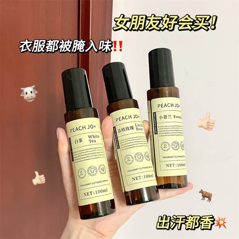 اسپری خوشبوکننده لباس و پارچه PEACH JO+ با ماندگاری بالا، از بین برنده بوی نامطبوع و تصفیه‌کننده هوا