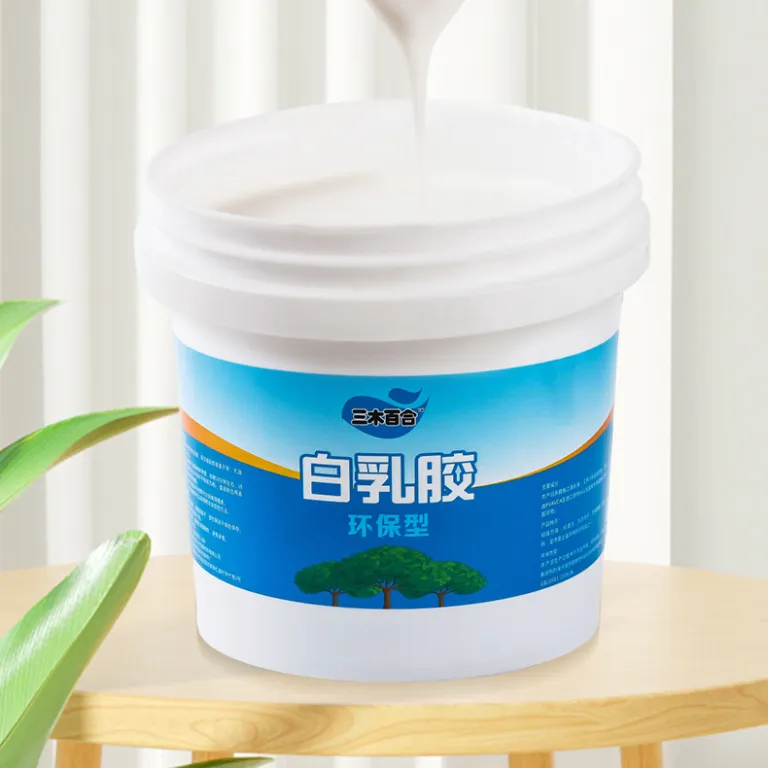 چسب چوب سفید برای اتصال چوب، مناسب کاردستی دانش‌آموزی و هنری مدرسه، چسباندن کارتن، خشک‌شونده سریع، چسب پایه آب و سازگار با محیط زیست