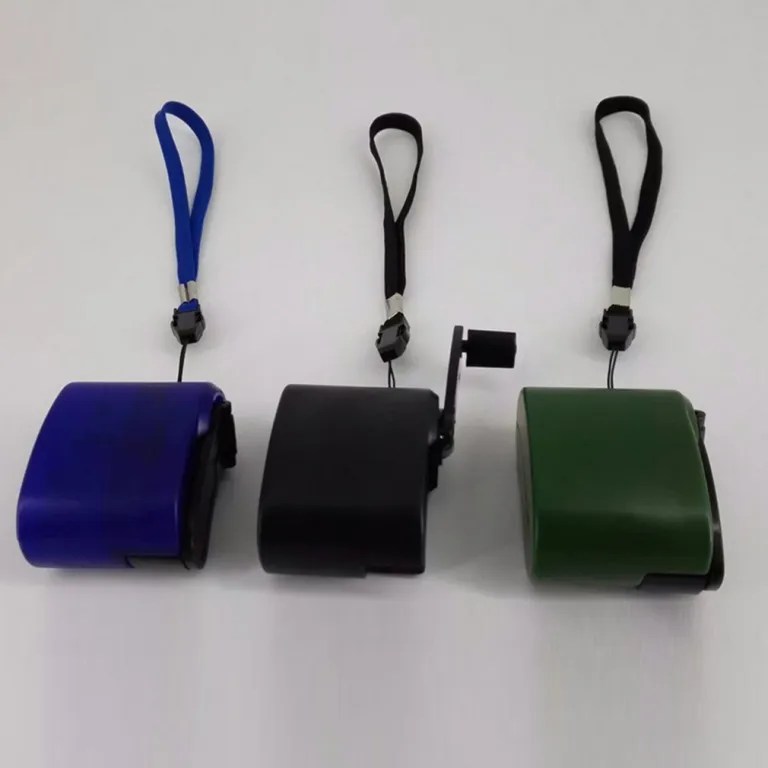 شارژر هندلی اضطراری فضای باز چی‌جیافا، شارژر هندلی با درگاه USB قابل حمل