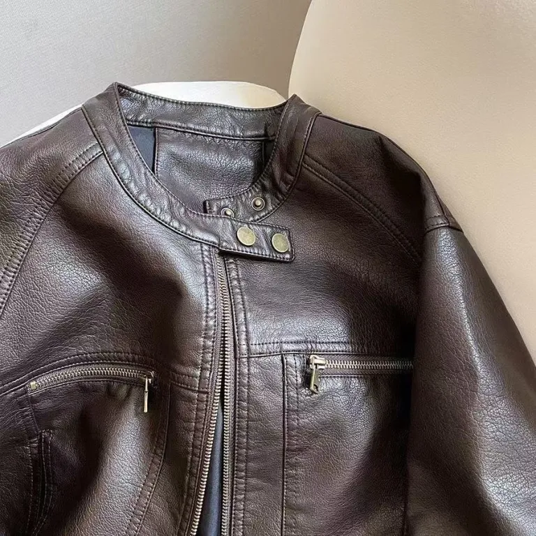 ژاکت چرمی موتوری کوتاه زنانه جدید به سبک هنگ کنگی وینتیج از چرم نرم، مناسب برای قد پتیته، فوق العاده شیک، سایزهای محدود
