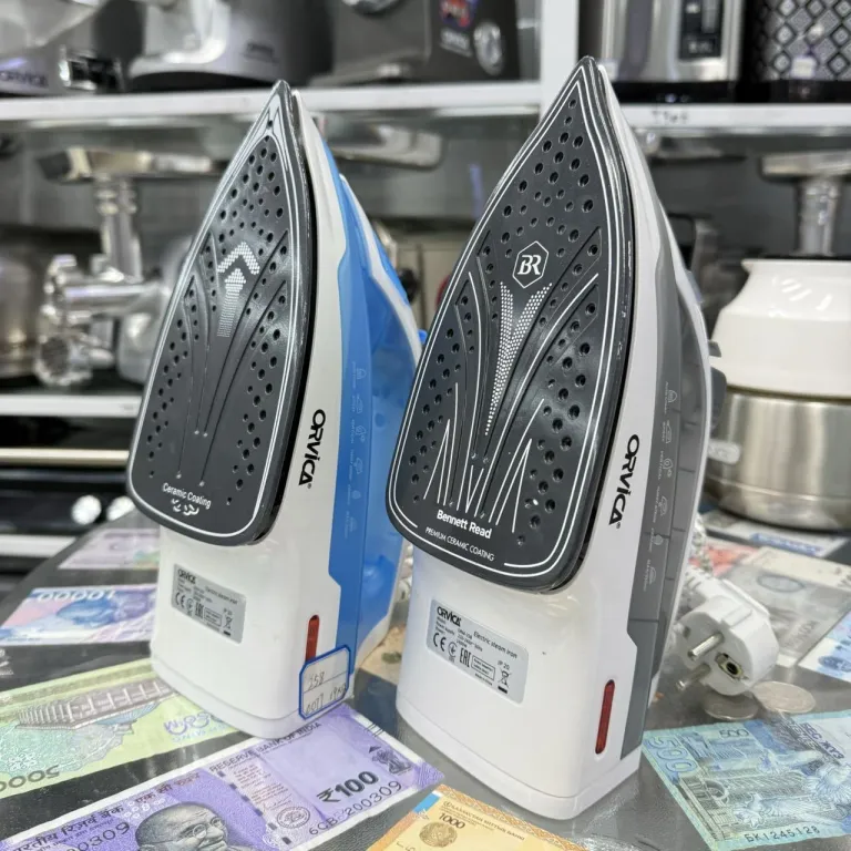 اتو بخار قابل حمل ORVICA دستی خانگی اتو برقی کوچک با پاشش آب و کف سرامیکی Iron