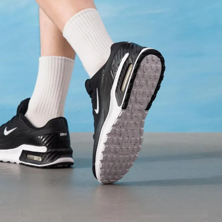 کفش ورزشی مردانه Nike AIR MAX BIA مناسب پیاده‌روی، تمرین و دویدن روزمره با زیره مقاوم و راحتی بالا