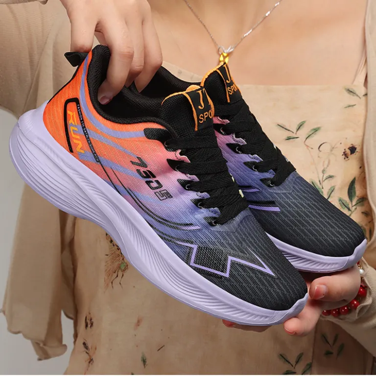 کفش ورزشی مردانه تابستانی جدید صادراتی shoes عمده فروشی طرح زوجی استایل کرهای کفش راحتی شیک کفش دویدن سبک