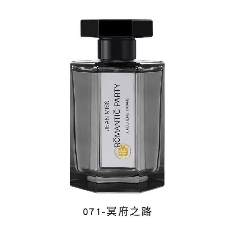 عطر مردانه آبی آسمانی پرطرفدار تیک‌تاک با ماندگاری بالا ادکلن مردانه لوکس مناسب پخش زنده و فروش بین‌المللی