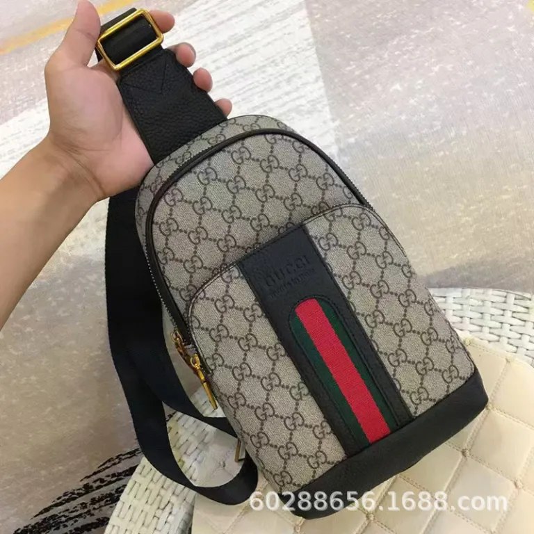 عرضه مستقیم کراس‌بوردر 2025 مدل جدید کیف مردانه m lv مشکی بلک‌واریر کیف کمری کیف سینه چرم طبیعی کیف دوشی کج شیک کیف تک‌دوش