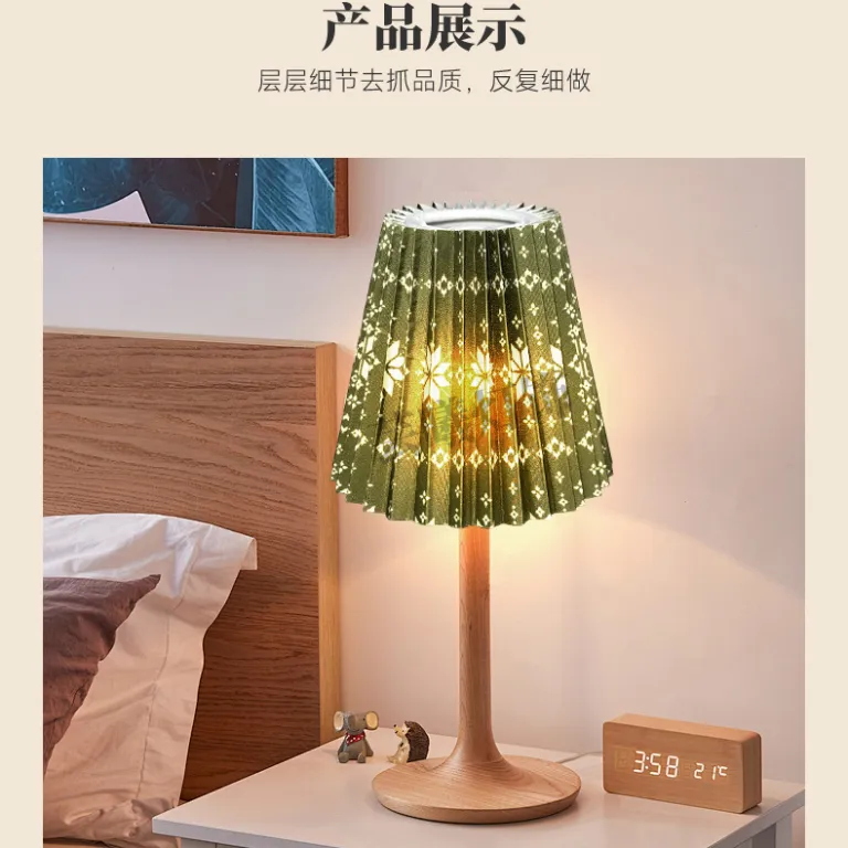 آباژور پارچه‌ای طرح کریسمس مناسب اقامتگاه، هتل، چراغ کنار تخت و دیوارکوب، تزئینات جشن کریسمس و چراغ رومیزی