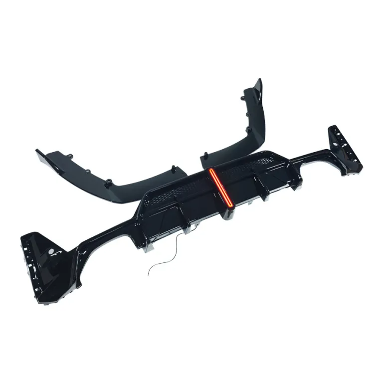 دیفیوزر عقب استایل TOP برای 3 سری G20 مدل 23-26، نصب کلیپسی، با چراغ، جنس PP