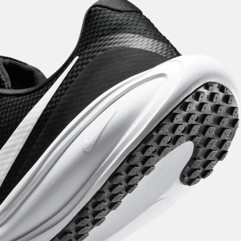 کفش دویدن مردانه Nike REVOLUTION 8 با رویه مش تنفس‌پذیر