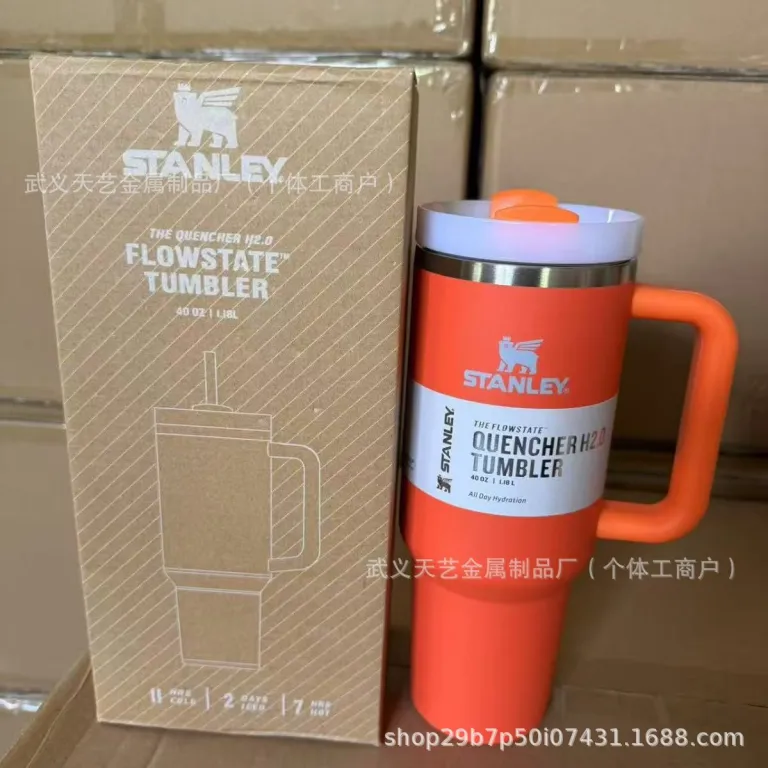 ماگ خودرو استنلی 40oz استیل ضدزنگ عایق حرارتی با ظرفیت بالا، قابل حمل، مناسب خودرو