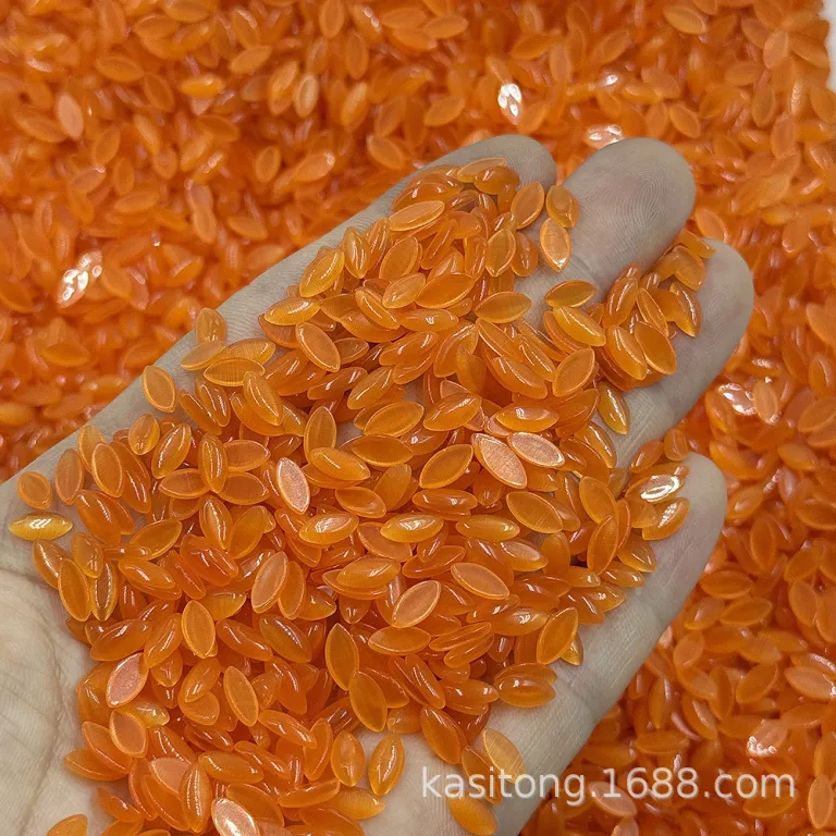 نگین چشم‌گربه‌ای مصنوعی بادامی 4*8mm با کف تخت، فروش مستقیم کارخانه، مناسب گردنبند، سگک کفش و لوازم چسبی