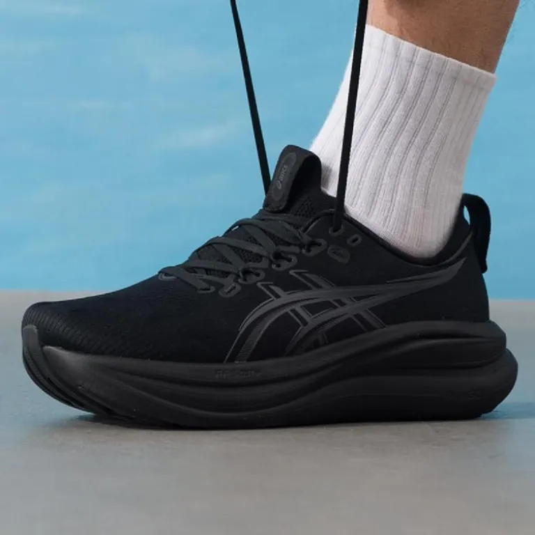کفش ورزشی سبک و تنفس‌پذیر مردانه ASICS GEL-NIMBUS 28