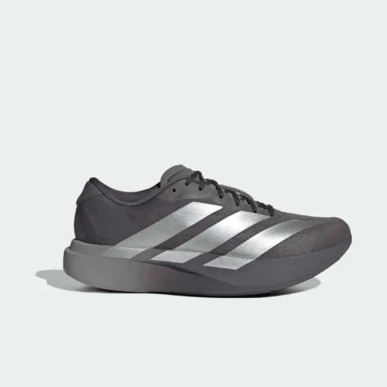 کفش دو ماراتن مسابقهای مردانه آدیداس adizero evo فوق سبک با ضربه‌گیری بالا، کفش سال FNAA
