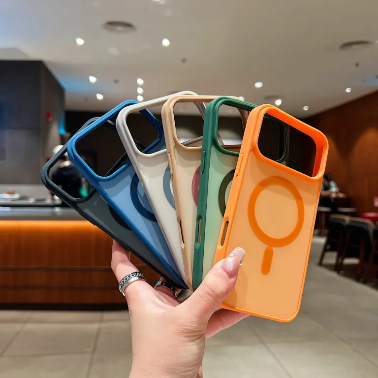 قاب گوشی مغناطیسی با روکش مخملی 17PROMAX ضد ضربه با طراحی دو رنگ مناسب برای iPhone18 محافظ آکریلیک اپل