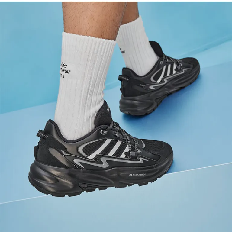 کفش ورزشی پاییزه adidas زنانه و مردانه، سبک، راحت و همه‌کاره