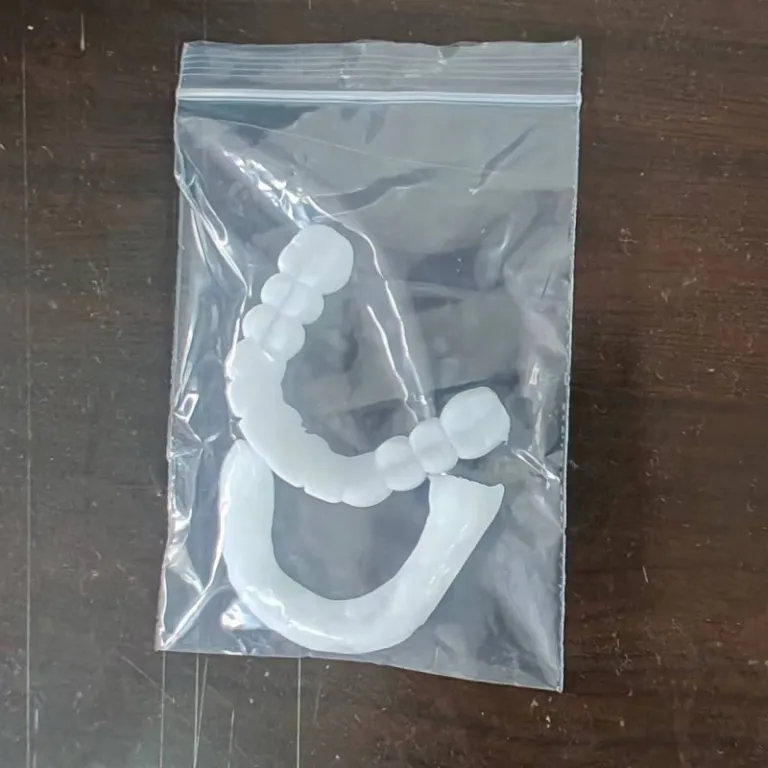 برچسب دندان مصنوعی instant smile نسل چهارم، قالب سیلیکونی شبیهسازیشده، روکش لبخند