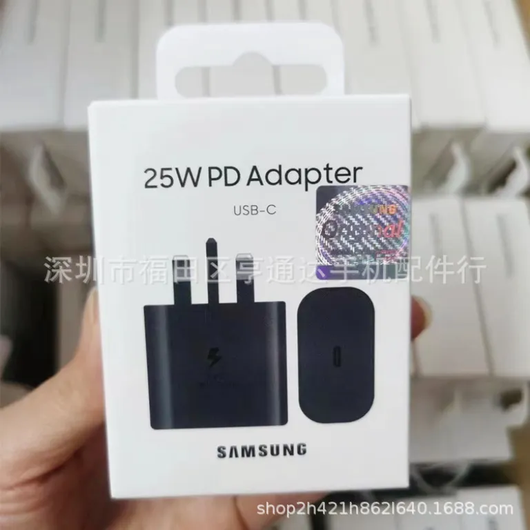 شارژر اورجینال 25w با دوشاخه بریتانیایی مناسب سامسونگ note10 S20 s21 تایپ سی 25w شارژ سریع