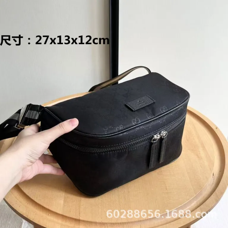 عرضه مستقیم کراس‌بوردر 2025 مدل جدید کیف مردانه m lv مشکی بلک‌واریر کیف کمری کیف سینه چرم طبیعی کیف دوشی کج شیک کیف تک‌دوش