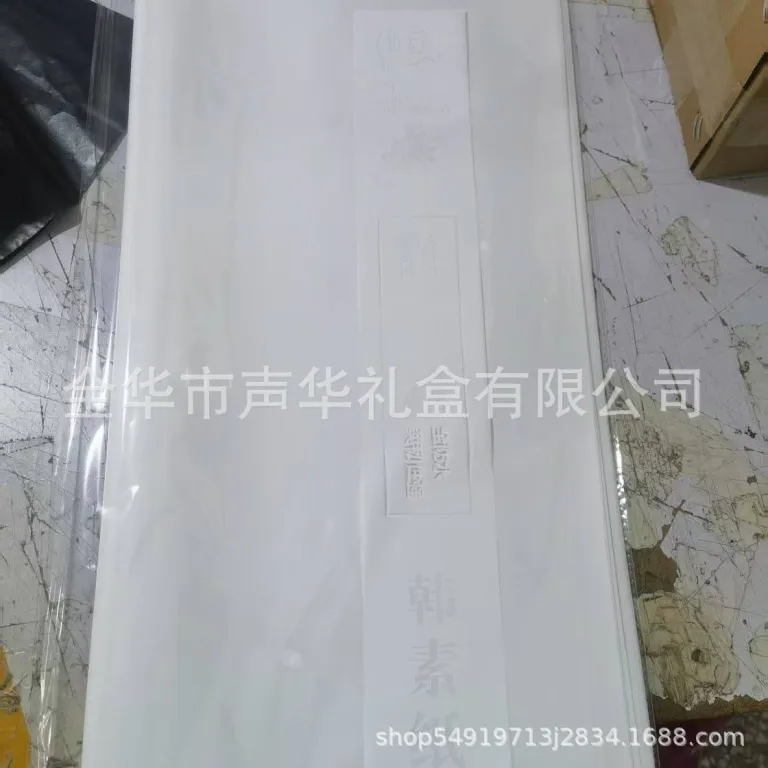 کاغذ بسته‌بندی سبد گل قرمز طلایی اویا برای دسته گل و مواد بسته‌بندی گل کاغذ طلاکوب