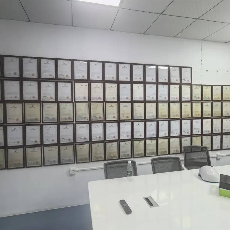 کلاه مراقبت از پوست سر با نور قرمز LED دارای 272 عدد لامپ، دستگاه زیبایی مراقبت از مو، موجودی عمده کارخانه