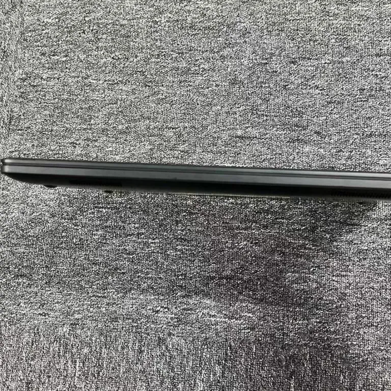 لپ‌تاپ باریک و سبک 14 اینچی Latitude E7390 مخصوص بازی و کارهای اداری i7