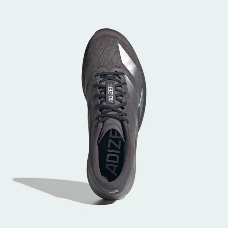 کفش دو ماراتن مسابقهای مردانه آدیداس adizero evo فوق سبک با ضربه‌گیری بالا، کفش سال FNAA