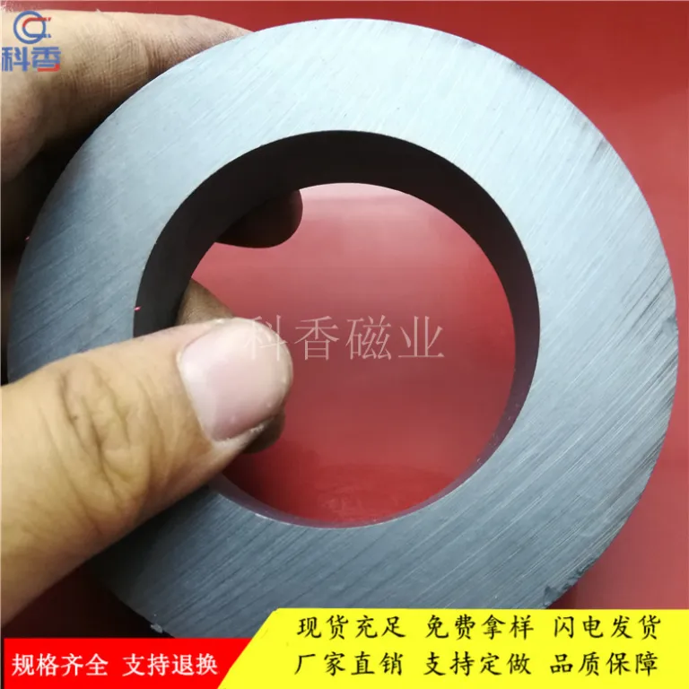 آهنربای فریت حلقه‌ای بزرگ بلندگو 100-60*15mm آهنربای معمولی برای جمع‌آوری میخ و آهن در کارگاه ساختمانی