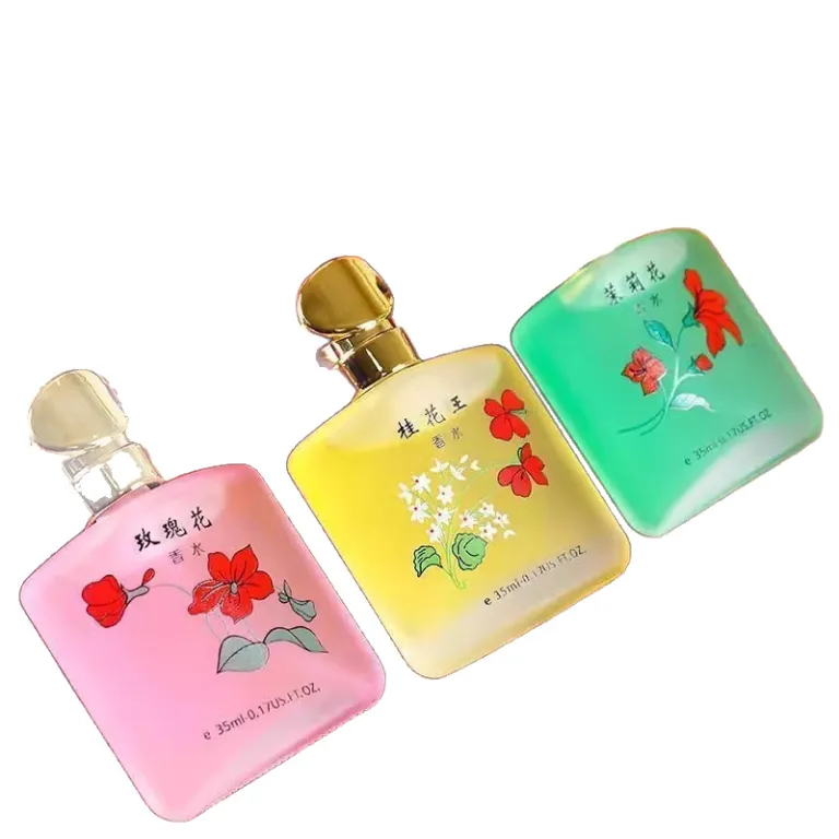 عطر کلاسیک گل محمدی با ماندگاری طولانی 72 ساعت، رایحه تازه و ملایم، مناسب آقایان و بانوان، با نت‌های رز، یاسمن و گل محمدی