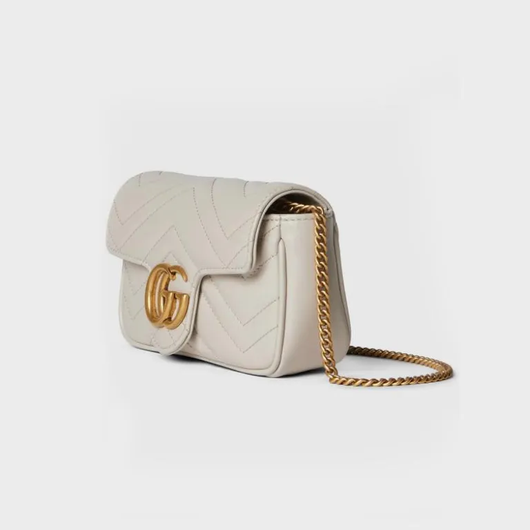 کیف دستی مینی زنانه GUCCI از چرم گاوی، از مجموعه کلاسیک Marmont با بند زنجیری دوشی و کراسبادی