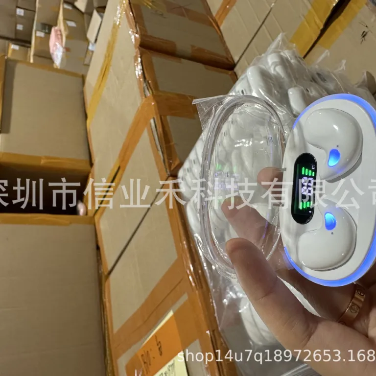 هدفون بلوتوثی جدید 2025 با نمایشگر دیجیتال، کیفیت صدای بالا، بی‌سیم، ورزشی و نویزگیر X55