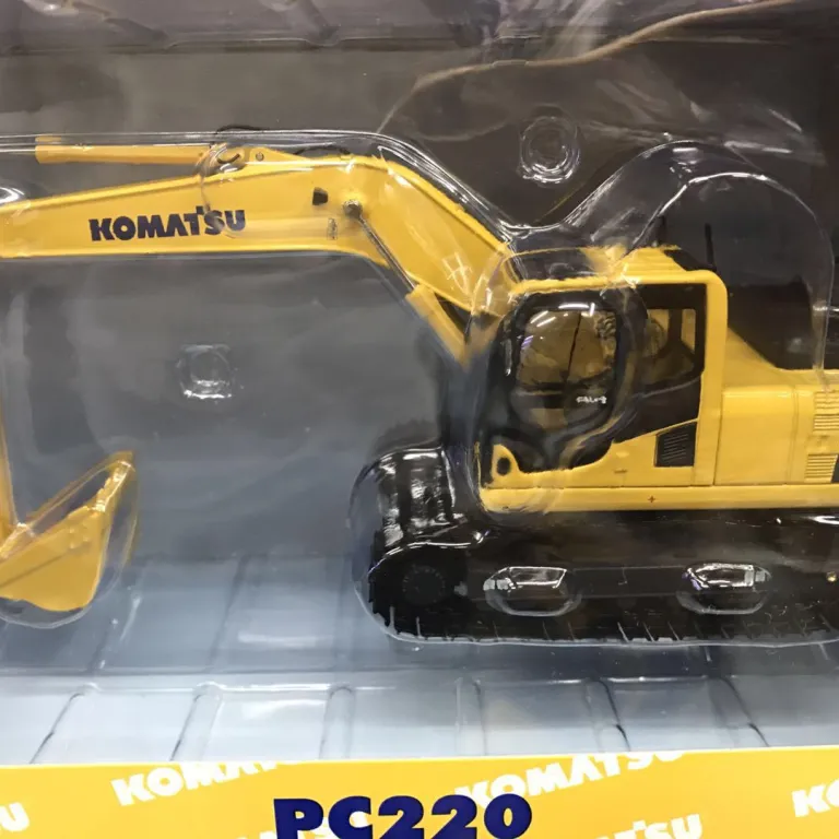 مدل ماشین مهندسی آلیاژی بیل‌مکانیکی کوماتسو Komatsu PC200 برای صادرات 1/50، مناسب به عنوان هدیه و دکوری