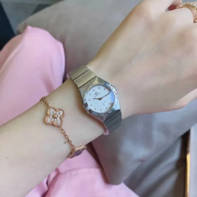 ساعت مچی زنانه کوارتز امگا سری Constellation | انتخابی عالی برای هدیه