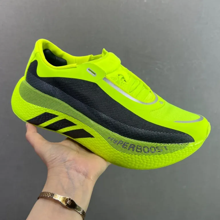 کفش ورزشی کراسبوردر Hyperboost Edge ضربه‌گیر مردانه و زنانه سبک مخصوص دویدن KI4413kk0228
