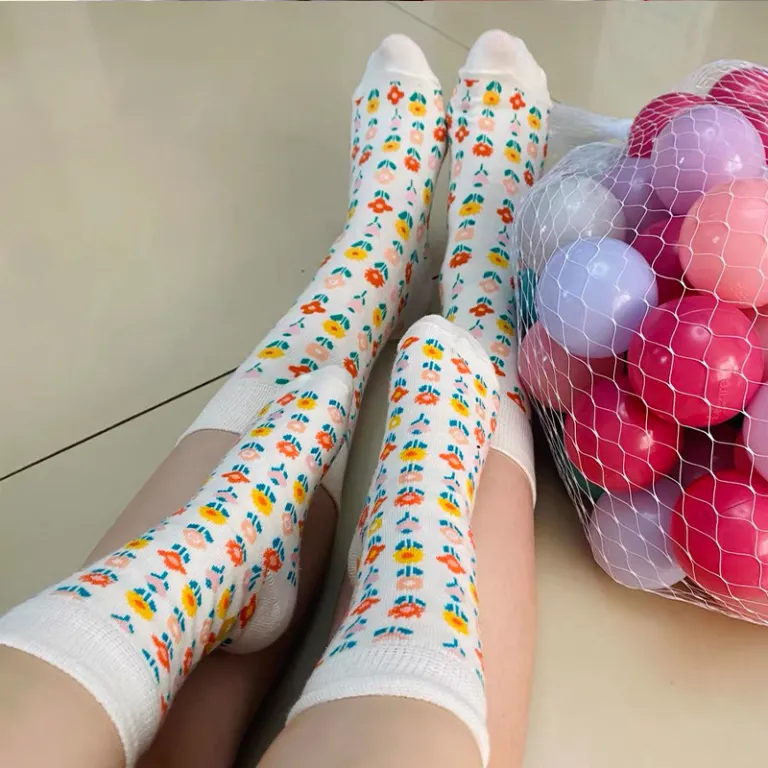 جوراب بچگانه HappySocks طرح کارتونی ساق متوسط مدل هایپی مناسب دختر و پسر برای استفاده بیرون از منزل طرح بامزه عمده و خانوادگی