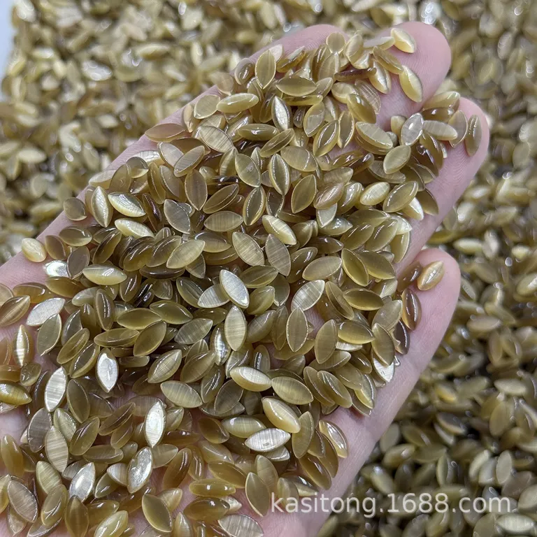 نگین چشم‌گربه‌ای مصنوعی بادامی 4*8mm با کف تخت، فروش مستقیم کارخانه، مناسب گردنبند، سگک کفش و لوازم چسبی