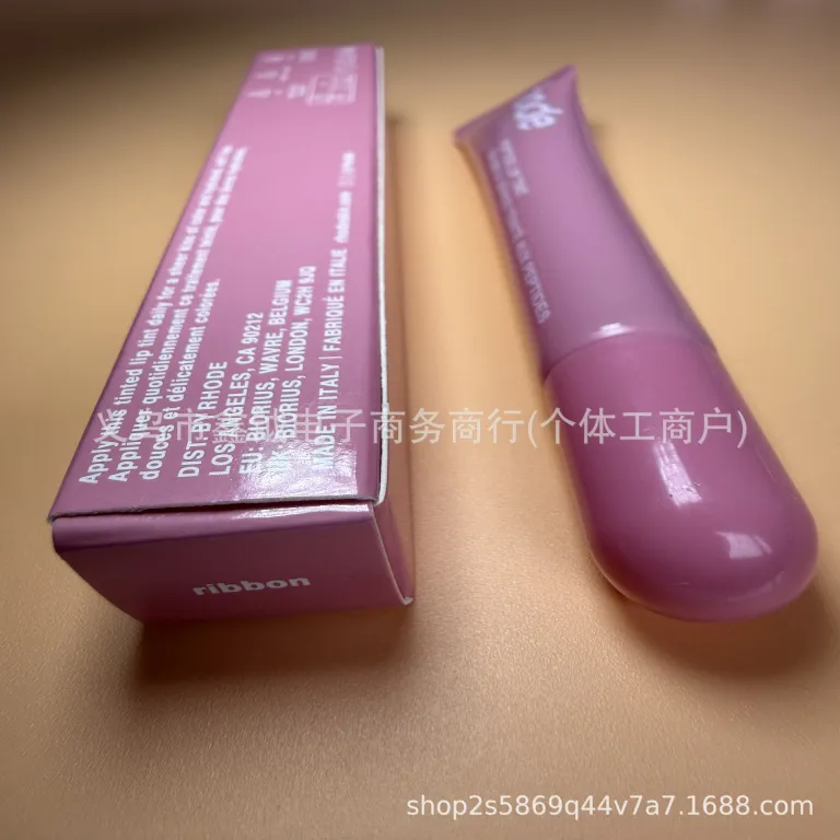 برق لب Rhode موجود در انبار کراس بوردر رنگی Raspberry Ribbon Espresso رژ لب rhode