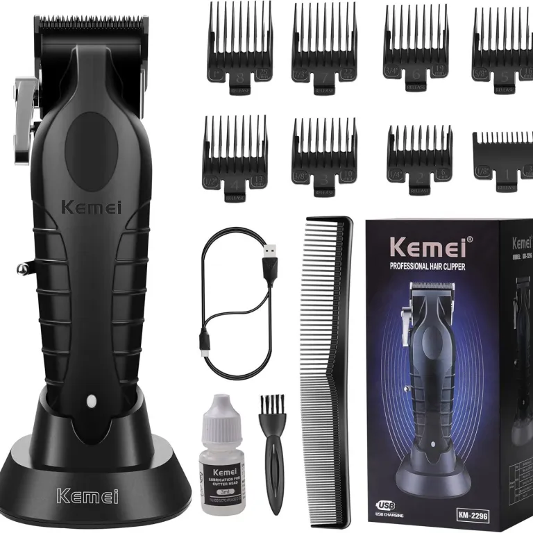 ماشین اصلاح موی حرفه‌ای کِمی KM-2296 با پایه شارژ، پورت USB، مناسب کوتاهی مدل آندرکات و حکاکی، مخصوص سالن‌های آرایش