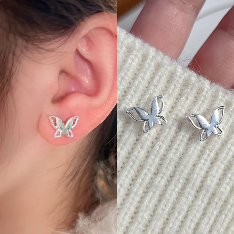 S925 گوشواره میخی نقره خالص با حس لوکس، شیک و همه‌پسند مناسب استایل، عمده از تولیدکننده برای فروش شب‌بازار و بساط
