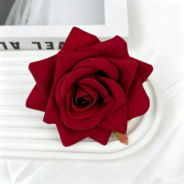 گل رز مخملی مصنوعی برای صحنه عروسی، دکوراسیون منزل، سنجاق سینه و قوس