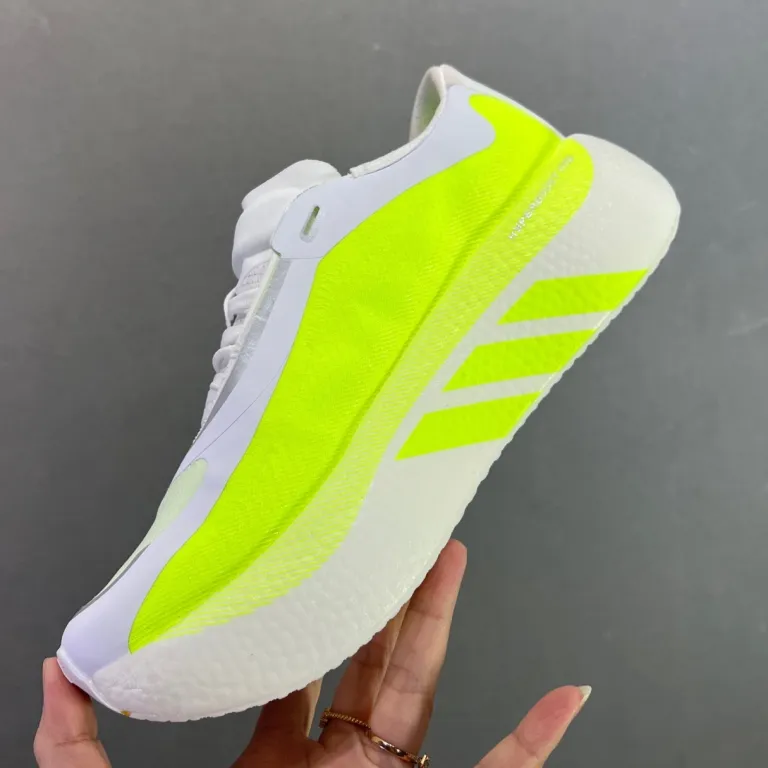 کفش ورزشی کراسبوردر Hyperboost Edge ضربه‌گیر مردانه و زنانه سبک مخصوص دویدن KI4413kk0228