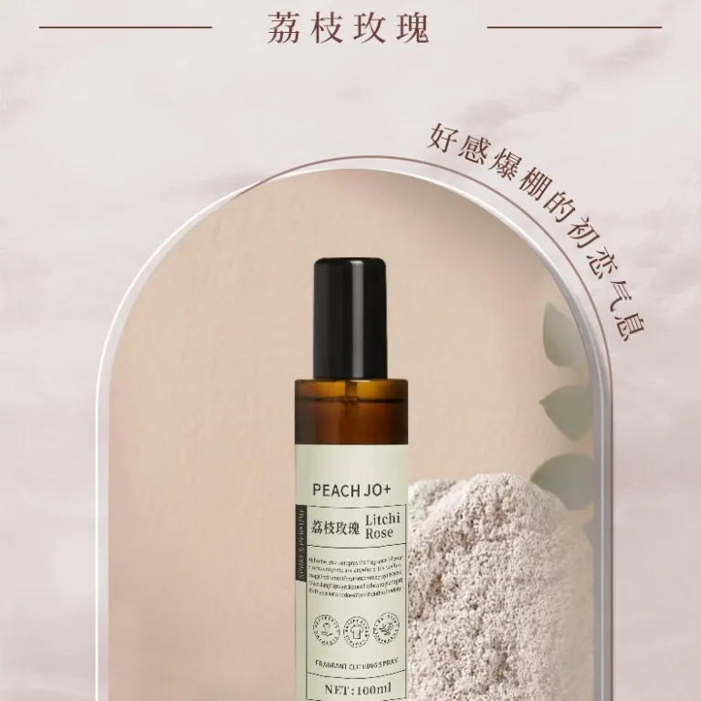اسپری خوشبوکننده لباس و پارچه PEACH JO+ با ماندگاری بالا، از بین برنده بوی نامطبوع و تصفیه‌کننده هوا