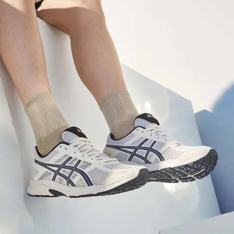 کفش دویدن مردانه ASICS سبک، تنفس‌پذیر و ضربه‌گیر GEL-CONTEND 4